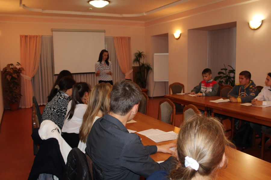 Воспитанникам подростковых клубов Альметьевска напомнили о правовых нормах